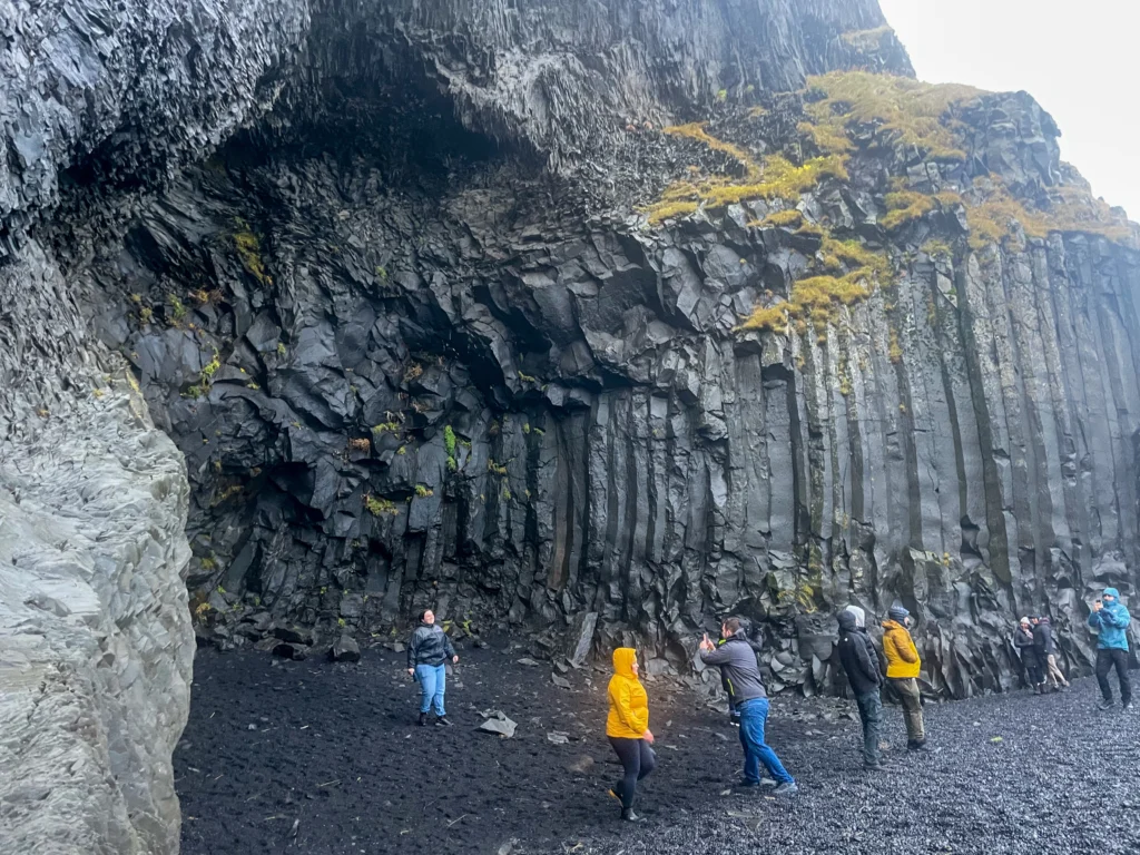 Reynisfjara Beach, la playa más peligrosa de Islandia