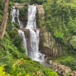 Ramboda Falls en las Tierras Altas de Sri Lanka