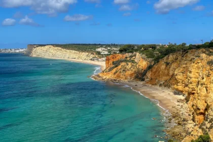 Vistas de la Praia do Canavial desde las pasarelas de la Ponta da Piedade