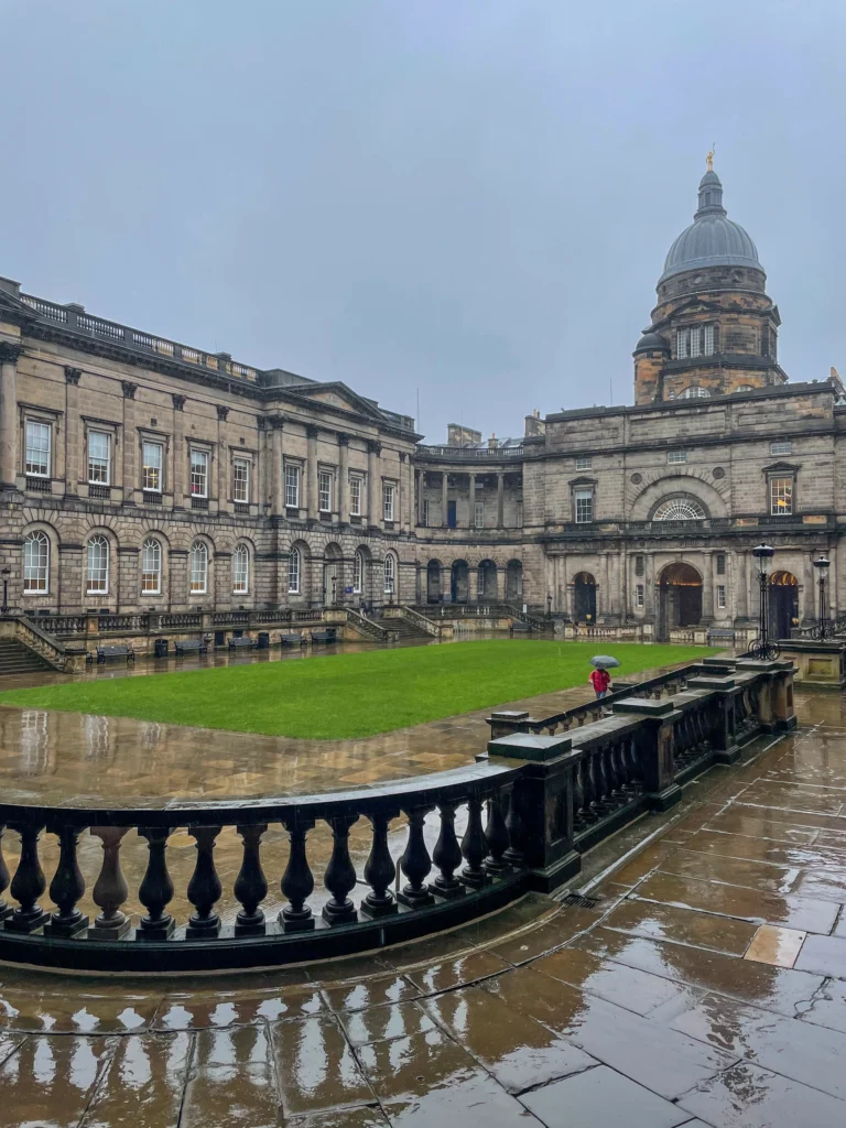 Old College, uno de los imprescindibles en Edimburgo