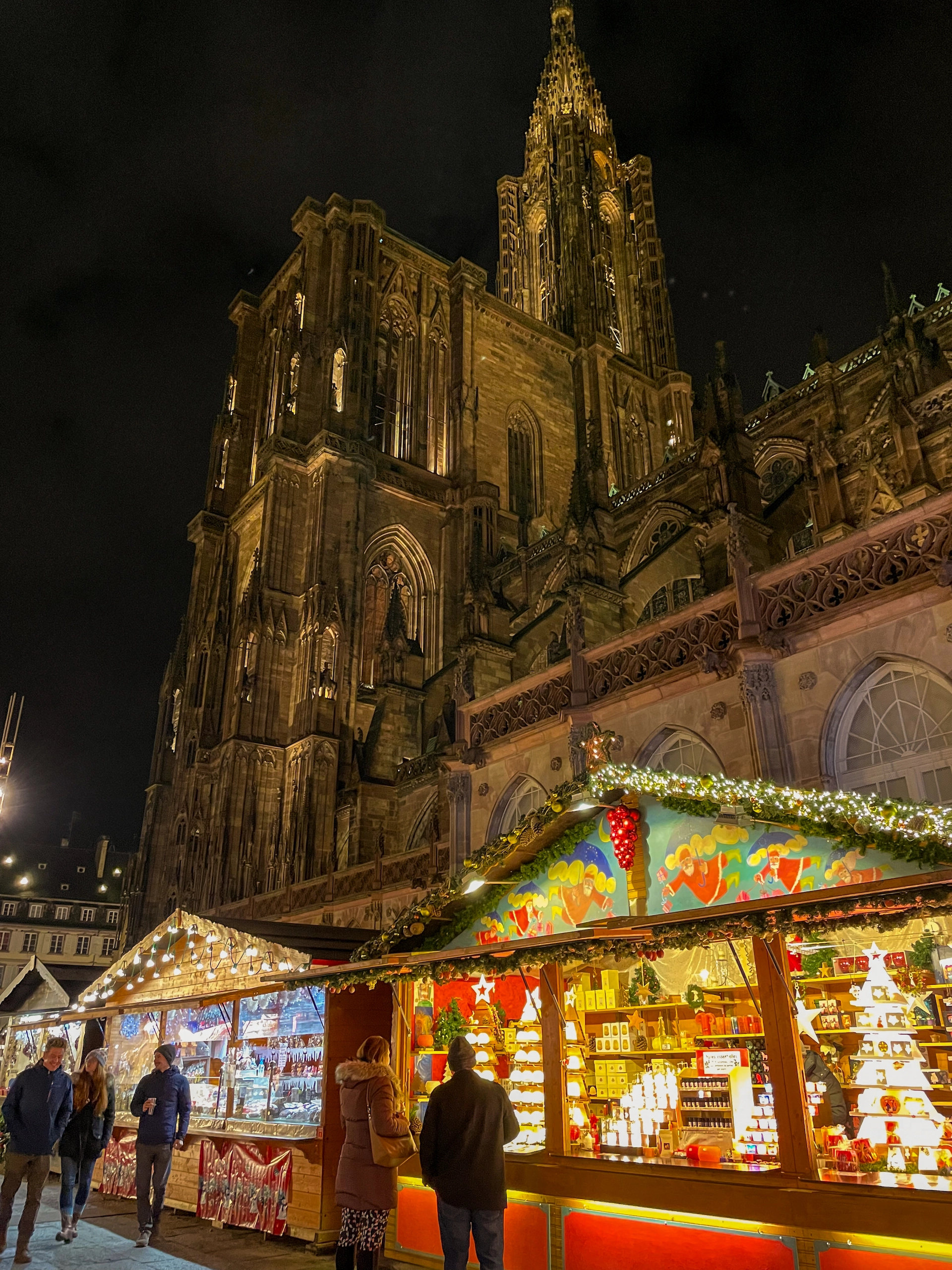 El mercado de Navidad a los pies de la Catedral de Estraburgo es pura magia